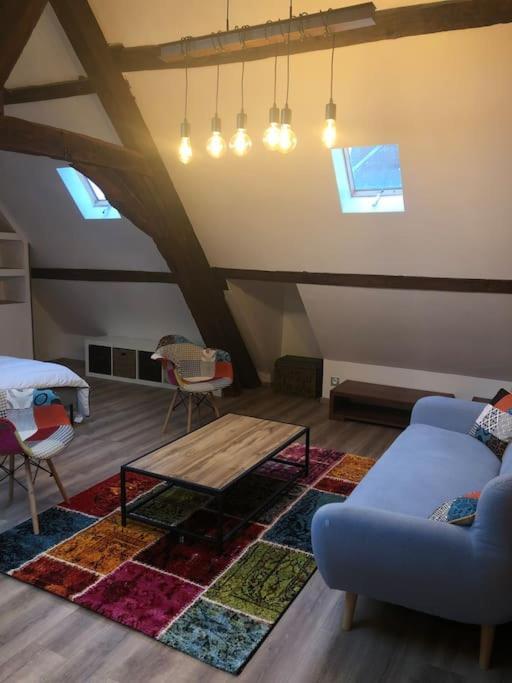 Suite De Charme Au Pied De La Cathedrale Laon Buitenkant foto