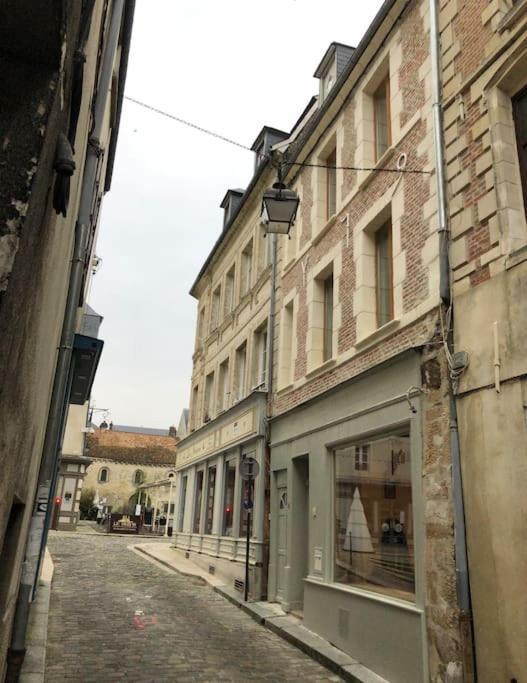 Suite De Charme Au Pied De La Cathedrale Laon Buitenkant foto
